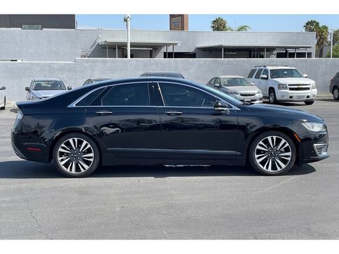Used 2018 Lincoln MKZ Reserve FWD image 8