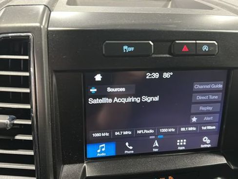 Used 2019 Ford F150 XLT w/ Equipment Group 302A Luxury AWD/4WD image 16