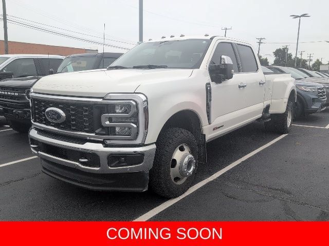 Used 2024 Ford F350 Lariat w/ Lariat Ultimate Package AWD/4WD image 3