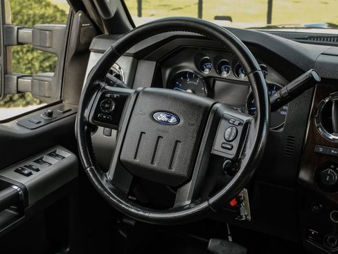 Used 2015 Ford F250 Lariat w/ Lariat Ultimate Package AWD/4WD image 15