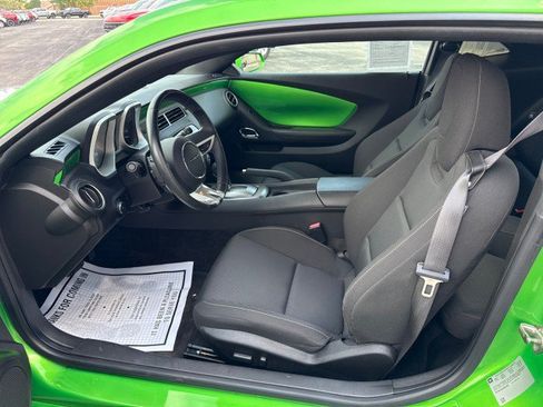 Used 2010 Chevrolet Camaro LT RWD image 15