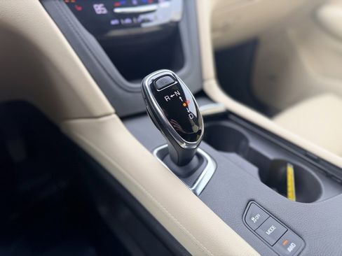 Used 2018 Cadillac XT5 Luxury image 34