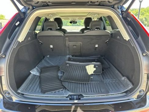 Certified 2024 Volvo XC60 B5 Plus w/ Climate Package AWD/4WD image 35