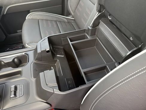 New 2026 GMC Sierra 1500 AT4X w/ LPO, Black Badging Package AWD/4WD image 32