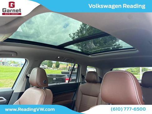 Used 2023 Volkswagen Atlas SE w/ Panoramic Sunroof Package AWD/4WD image 12