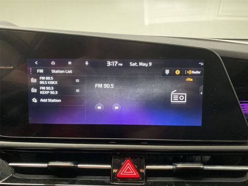 Used 2023 Kia Niro EX FWD image 16