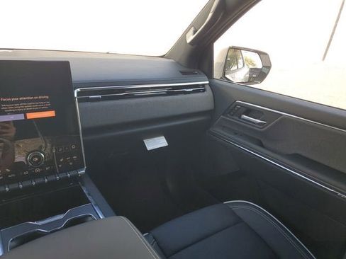 New 2026 GMC Sierra EV Elevation image 16