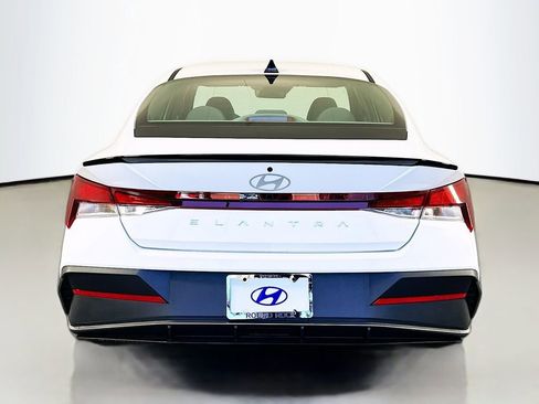 New 2026 Hyundai Elantra Sport image 6