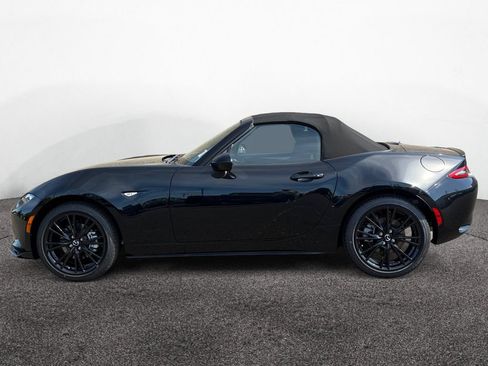 New 2026 MAZDA MX-5 Miata Club w/ Interior Package RWD image 2