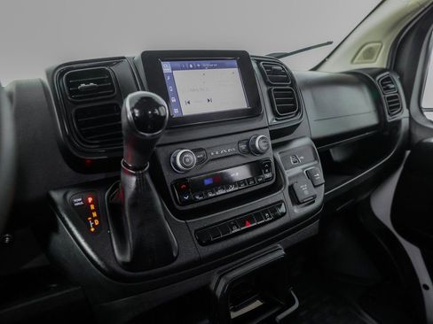 Used 2024 RAM ProMaster 2500 w/ Convenience Group image 24