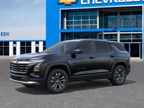 New 2026 Chevrolet Equinox LT image 2