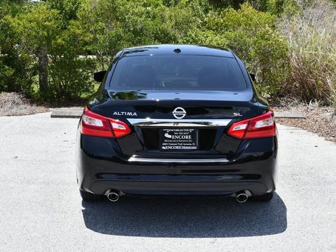 Used 2016 Nissan Altima 2.5 SL w/ Moonroof Package FWD image 26