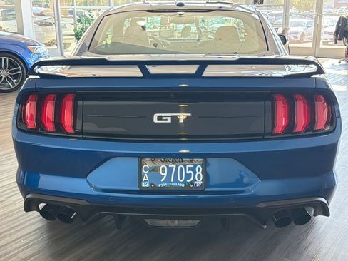 Used 2018 Ford Mustang GT Premium w/ GT Performance Package RWD image 6