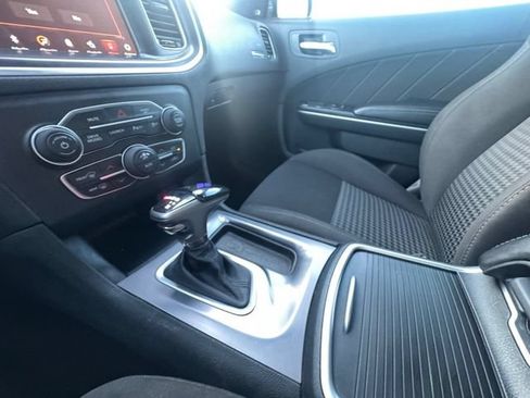 Used 2019 Dodge Charger Scat Pack RWD image 10
