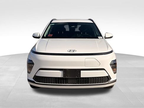 Used 2024 Hyundai Kona SEL FWD image 4