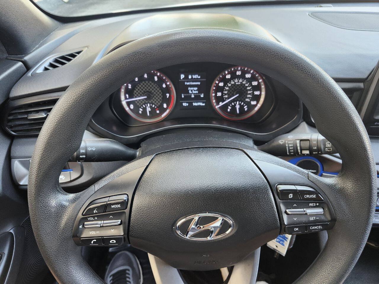 Used 2020 Hyundai Veloster 2.0 FWD image 8