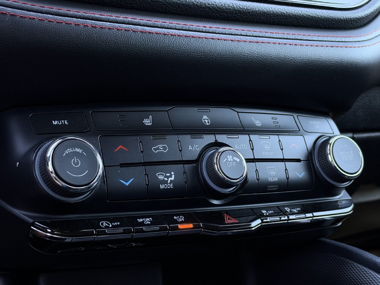 Used 2023 Dodge Durango GT AWD/4WD image 20