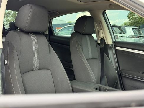 Used 2019 Honda Civic EX image 30