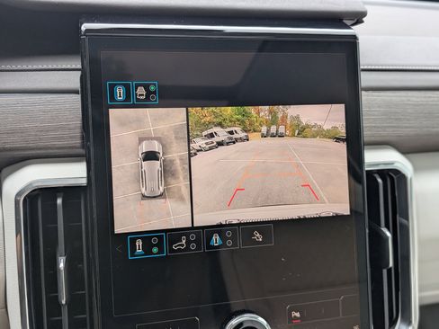 Used 2024 GMC Acadia Denali w/ Super Cruise Package image 30