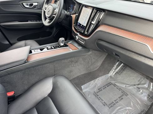 Certified 2023 Volvo XC60 B5 Plus w/ Climate Package FWD image 13
