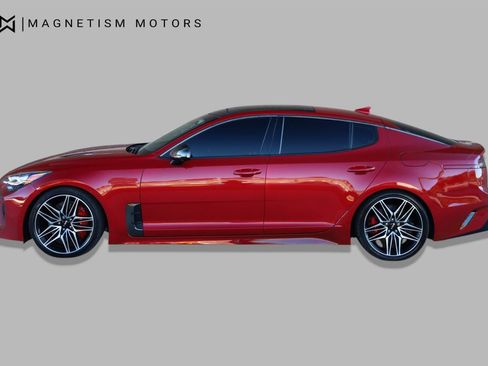 Used 2023 Kia Stinger GT2 RWD image 3