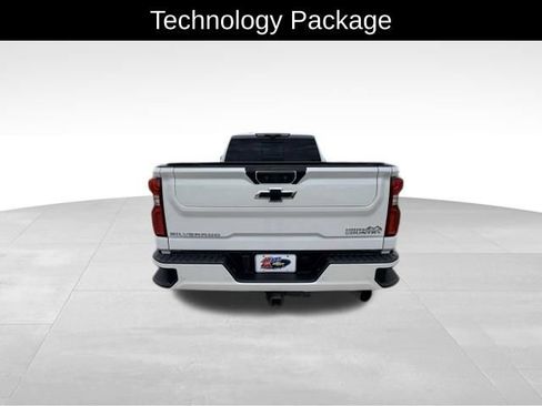 Used 2022 Chevrolet Silverado 2500 High Country w/ Z71 Off-Road Package AWD/4WD image 6