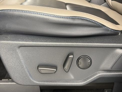 Certified 2024 Ford Bronco Wildtrak image 28