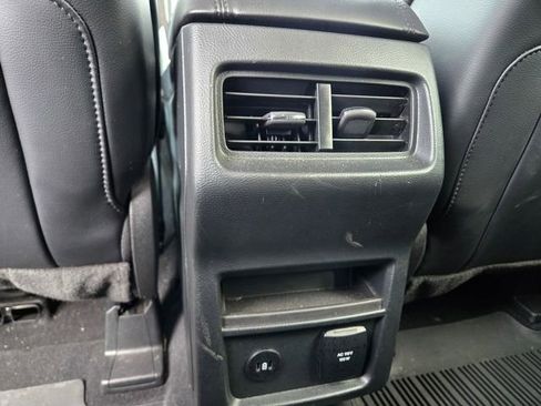 Used 2024 Ford Edge SEL w/ Convenience Package image 29