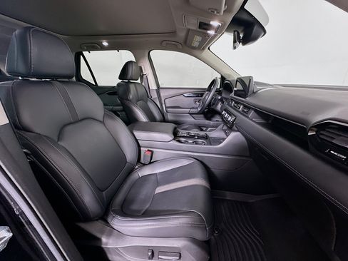Used 2023 Honda Pilot Touring image 34