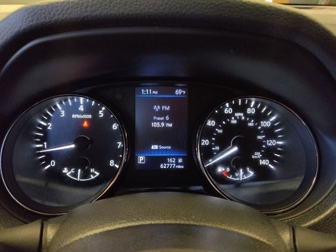 Used 2020 Nissan Rogue S image 23