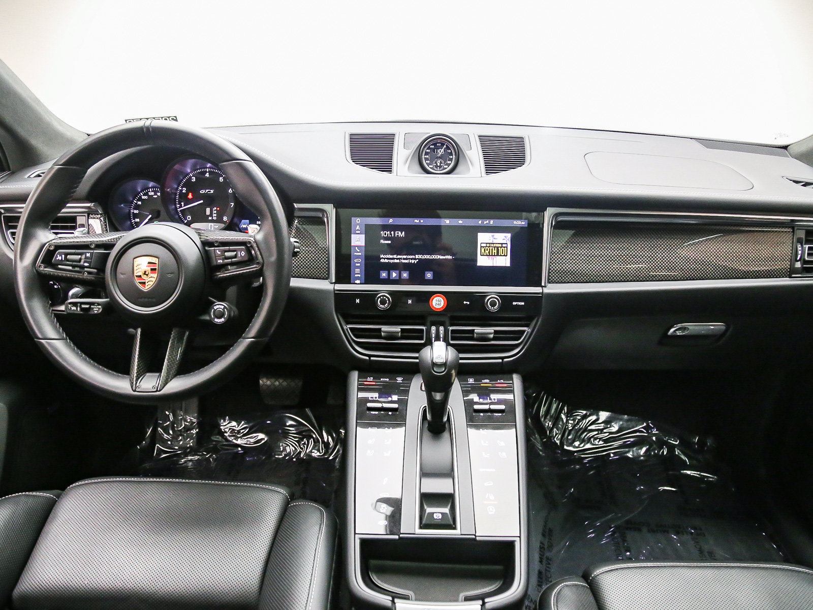 Certified 2023 Porsche Macan GTS AWD/4WD image 16