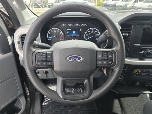 Used 2021 Ford F150 XLT image 25