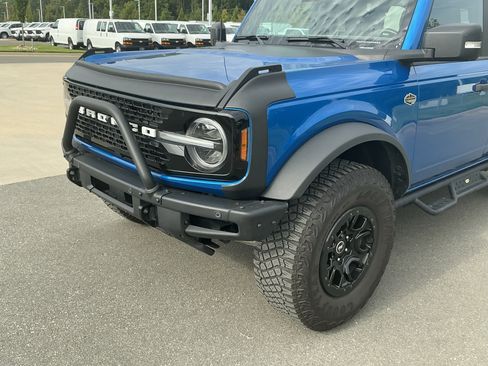 Used 2023 Ford Bronco Wildtrak AWD/4WD image 12