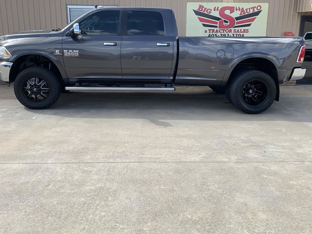 Used 2017 RAM 3500 Laramie AWD/4WD image 5