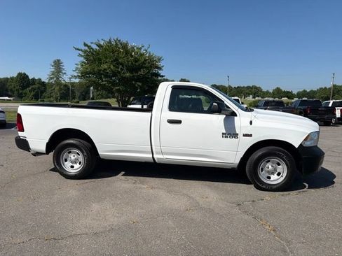 Used 2017 RAM 1500 Tradesman AWD/4WD image 3