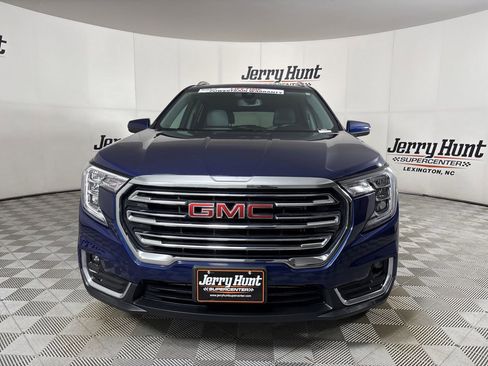 Used 2022 GMC Terrain SLT w/ LPO, Floor Liner Package image 3