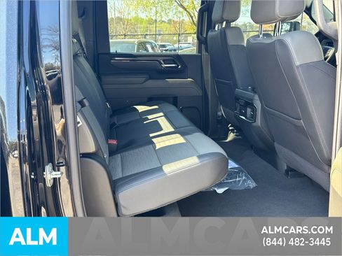 Used 2025 Chevrolet Silverado 2500 ZR2 w/ Technology Package AWD/4WD image 20