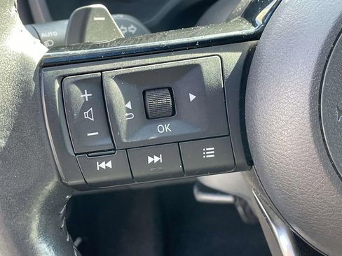 Used 2023 Nissan Rogue SL w/ SL Premium Package image 21