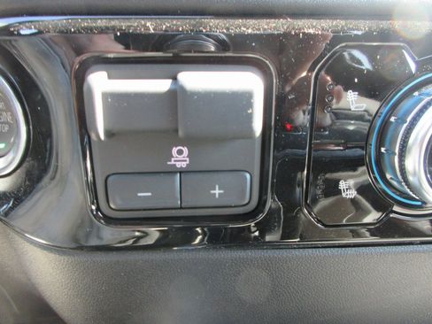 New 2026 GMC Sierra 1500 Elevation image 19