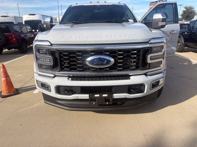 Used 2026 Ford F450 Platinum w/ Platinum Plus Package AWD/4WD image 2