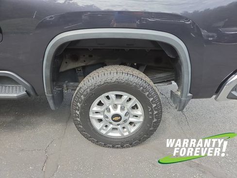 Used 2024 Chevrolet Silverado 2500 LT AWD/4WD image 21