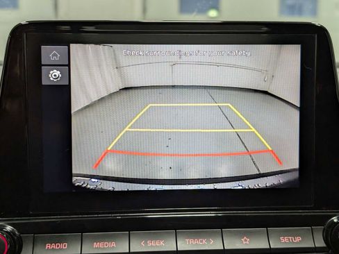 Certified 2023 Kia Forte LXS w/ LXS Technology Package image 24