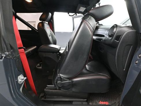 Used 2017 Jeep Wrangler Rubicon image 45