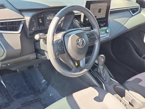 Used 2023 Toyota Corolla LE FWD image 14