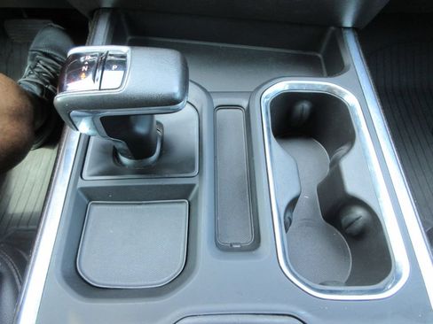Certified 2022 Chevrolet Silverado 1500 RST AWD/4WD image 32