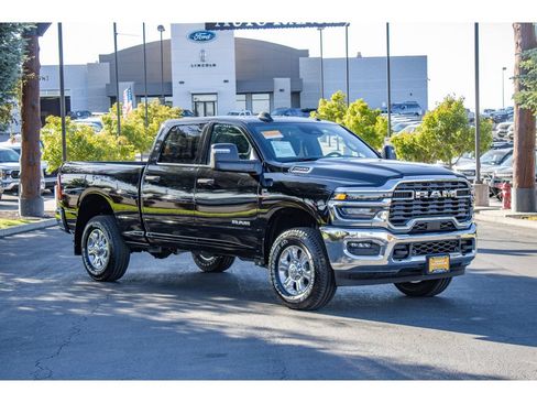 Certified 2025 RAM 2500 Big Horn AWD/4WD image 2