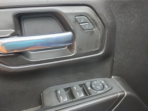 Used 2022 Chevrolet Silverado 1500 Custom image 25