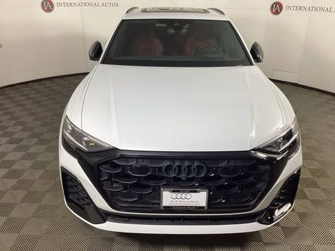Used 2025 Audi SQ8 Prestige w/ Prestige Package image 2