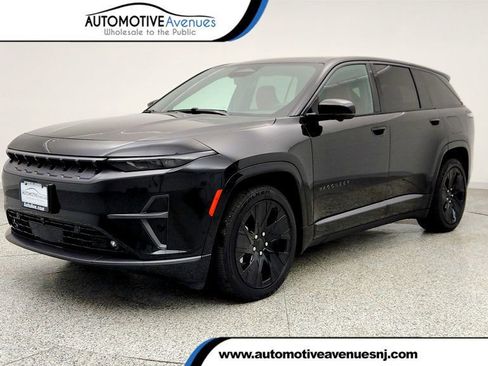 Used 2025 Jeep Wagoneer S Launch Edition image 1