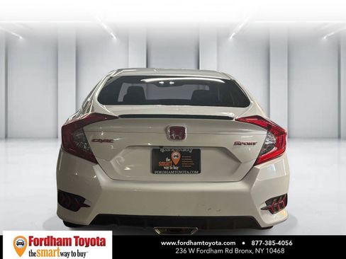 Used 2021 Honda Civic Sport image 6
